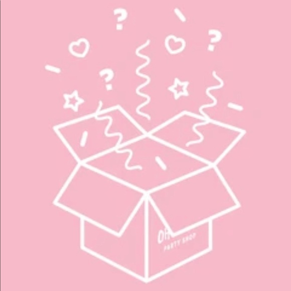 NYC Mystery Box - Picture 1 of 2